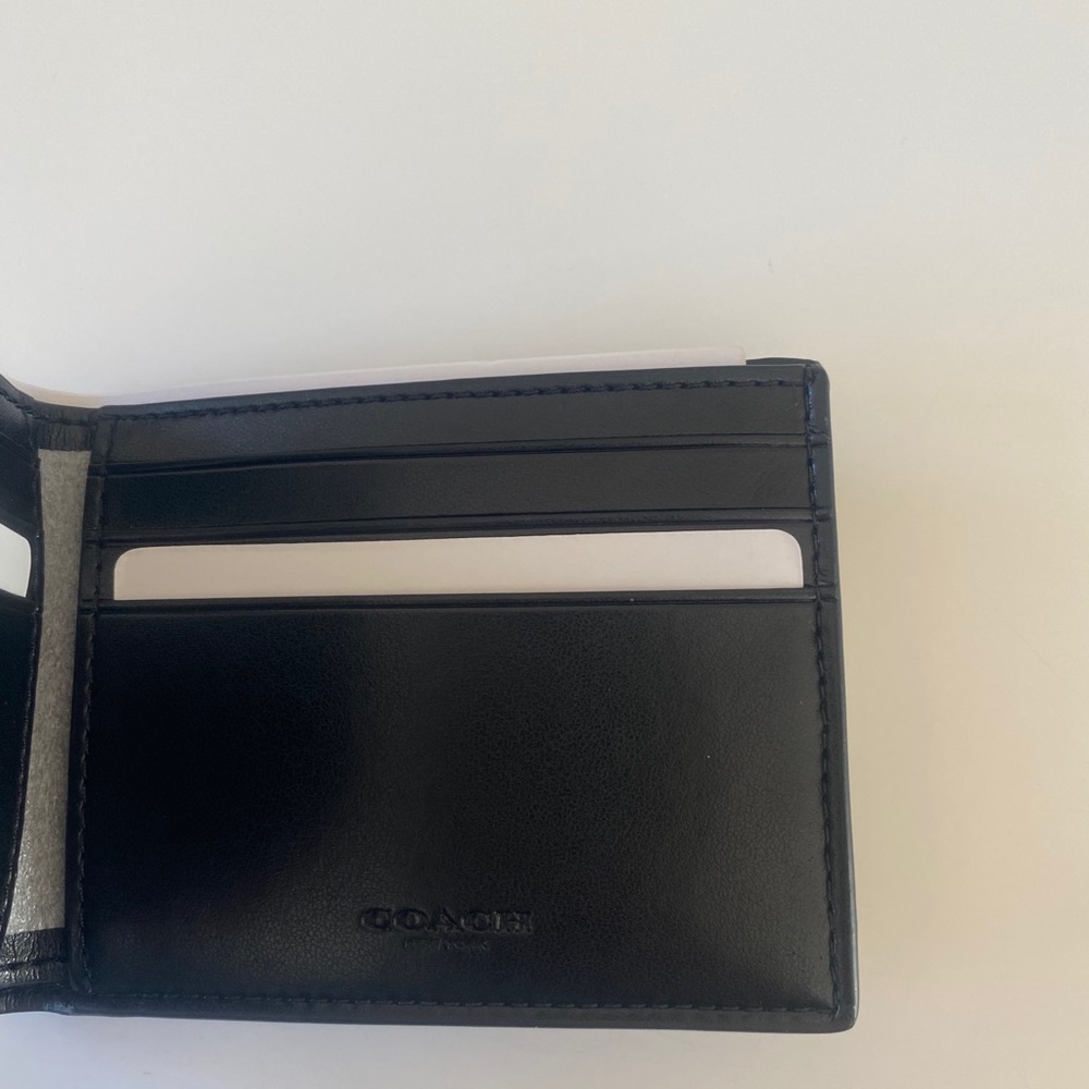 NWT Billfold Wallet Signature Varsity Stripe 3004 - Picture 5 of 9